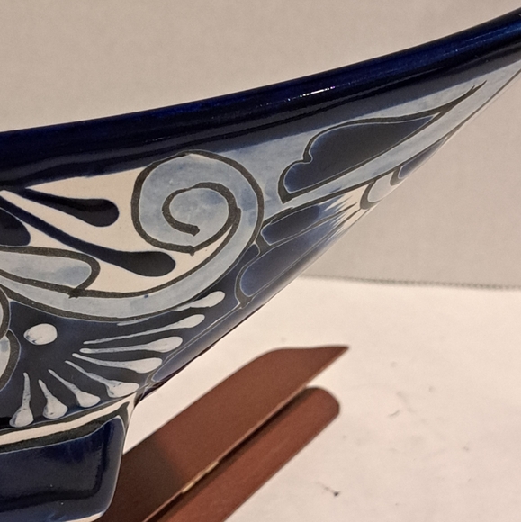 Folk Art Pottery Bowl Mexico, triangle shape. - Picture 4 of 8